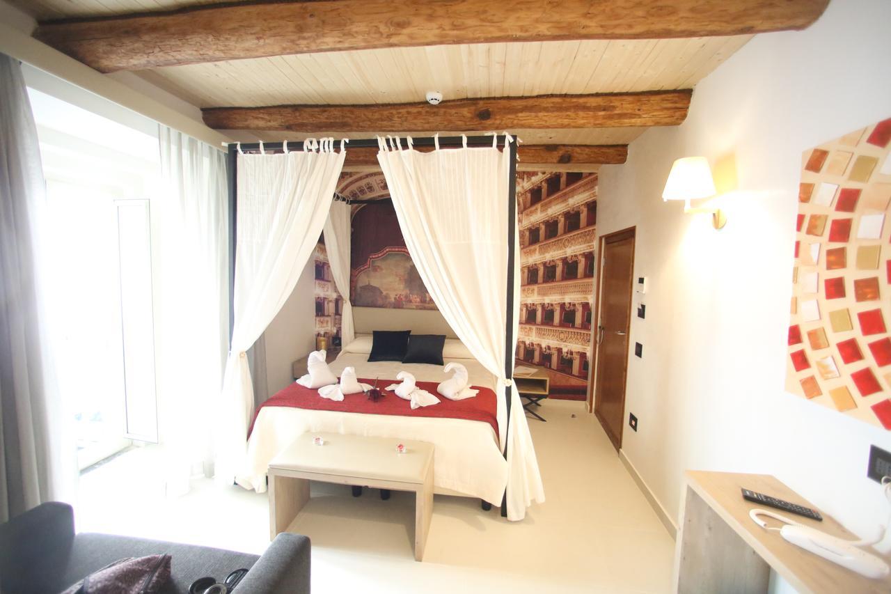 เรอแล เปียซซา เดล เปลบิสชิโต Bed & Breakfast เนเปิลส์ ภายนอก รูปภาพ